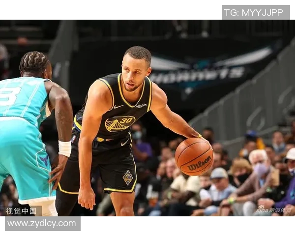 勇士与黄蜂激战全场回放精彩瞬间回顾与赛后分析